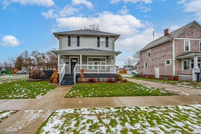 157 E Ohio Avenue, Sebring, OH 44672