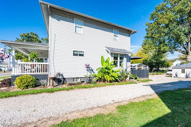 157 E Ohio Avenue, Sebring, OH 44672