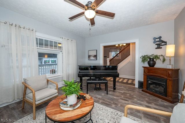 157 E Ohio Avenue, Sebring, OH 44672