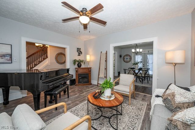 157 E Ohio Avenue, Sebring, OH 44672