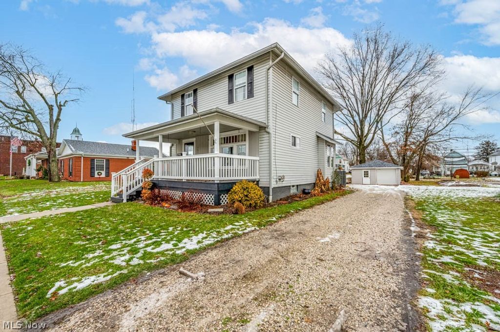 157 E Ohio Avenue, Sebring, OH 44672