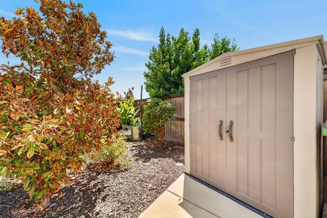 4316 Needlegrass Dr, Folsom, CA 95630
