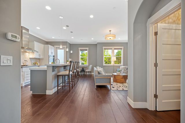 3613 Crocker Dr, Sacramento, CA 95818