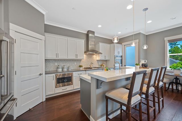 3613 Crocker Dr, Sacramento, CA 95818