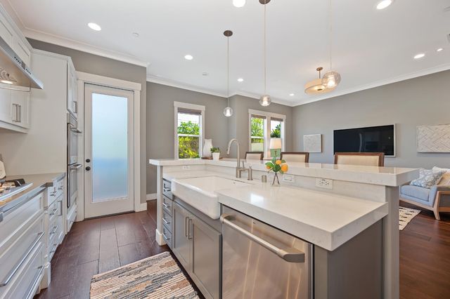 3613 Crocker Dr, Sacramento, CA 95818