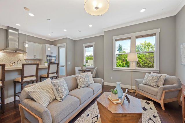 3613 Crocker Dr, Sacramento, CA 95818