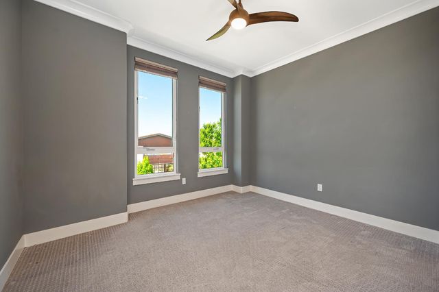 3613 Crocker Dr, Sacramento, CA 95818