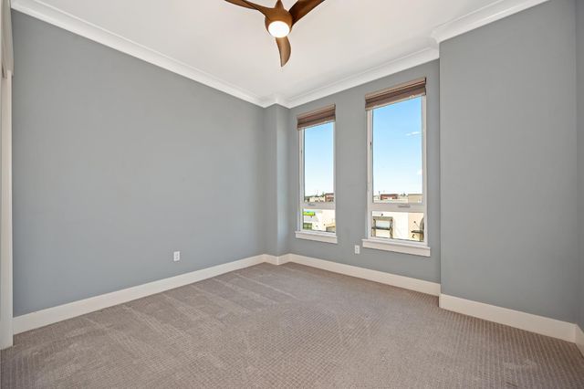 3613 Crocker Dr, Sacramento, CA 95818