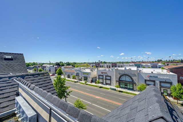 3613 Crocker Dr, Sacramento, CA 95818