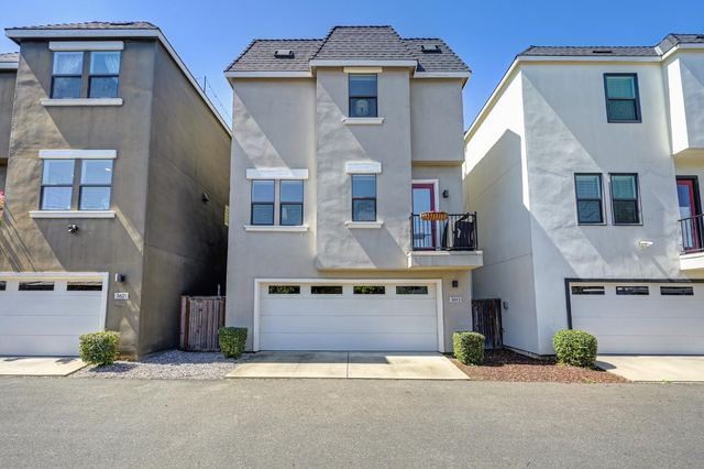 3613 Crocker Dr, Sacramento, CA 95818