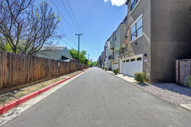 3613 Crocker Dr, Sacramento, CA 95818