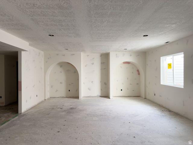 667 N 550 W, Mapleton, UT 84664