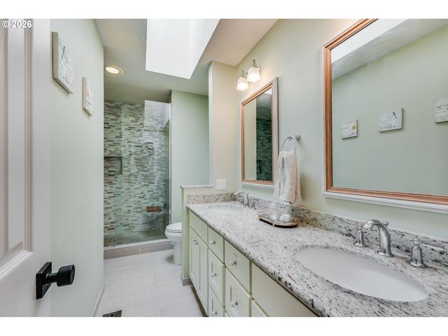 14556 Sw PINOT Ct, Portland, OR 97224
