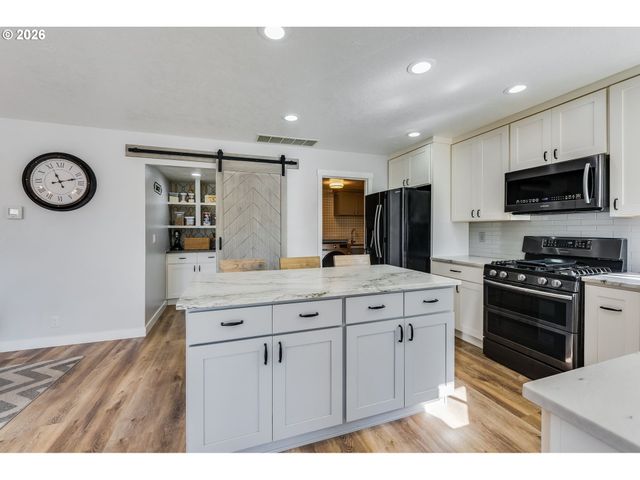 14556 Sw PINOT Ct, Portland, OR 97224