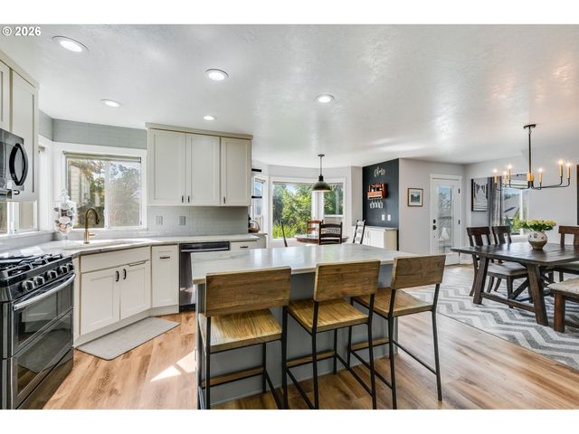 14556 Sw PINOT Ct, Portland, OR 97224
