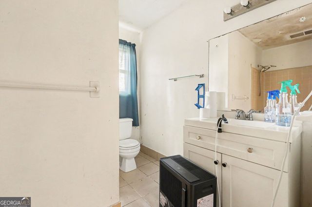 5031 Oakdale Drive, Douglasville, GA 30135