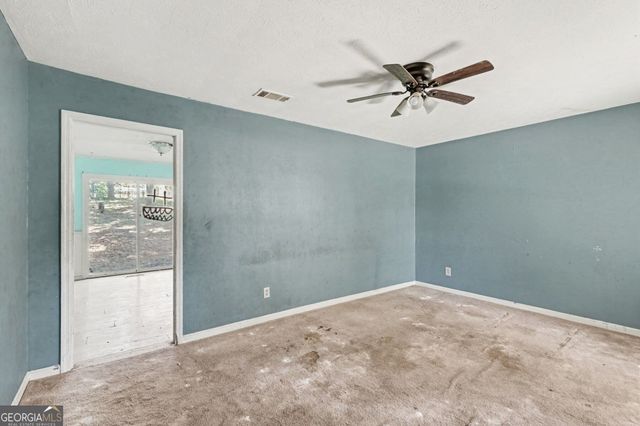 5031 Oakdale Drive, Douglasville, GA 30135