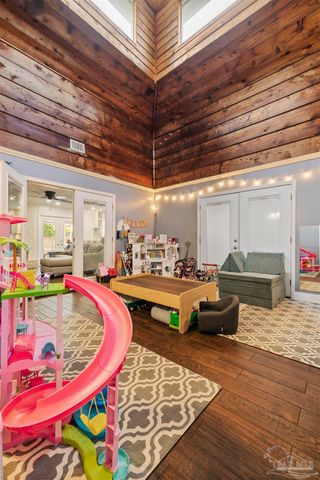 3815 Durango Dr, Pensacola, FL 32504