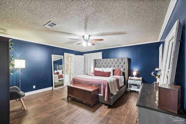 3815 Durango Dr, Pensacola, FL 32504