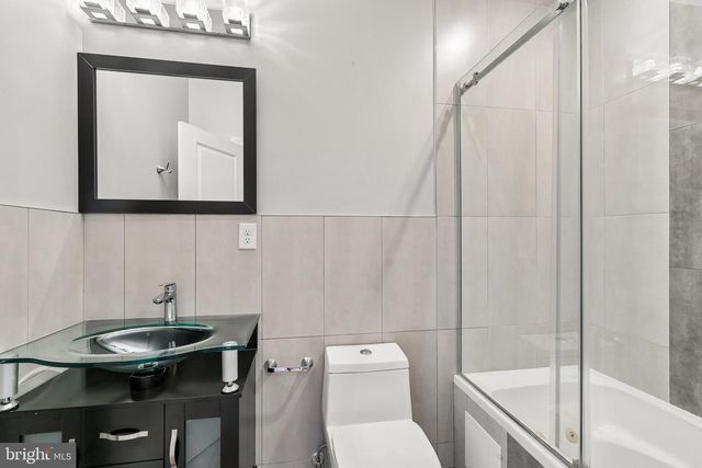 1718 ANNIN ST, Philadelphia, PA 19146