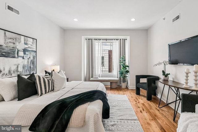 1718 ANNIN ST, Philadelphia, PA 19146
