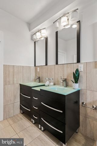 1718 ANNIN ST, Philadelphia, PA 19146