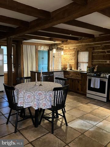 238 DOTTERER RD, Lenhartsville, PA 19534