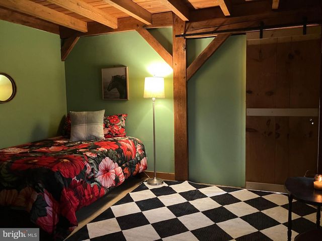238 DOTTERER RD, Lenhartsville, PA 19534