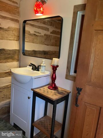 238 DOTTERER RD, Lenhartsville, PA 19534