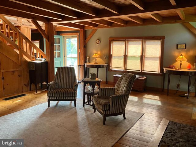 238 DOTTERER RD, Lenhartsville, PA 19534