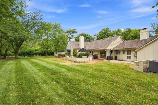 646 N Tara Ln, Wichita, KS 67206