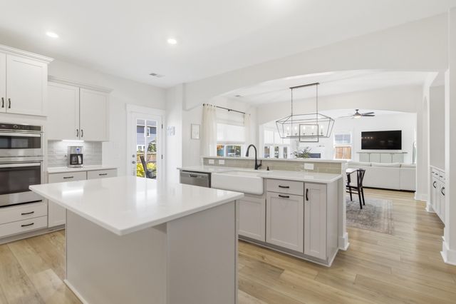 1092 Saltwater Circle, Johns Island, SC 29455