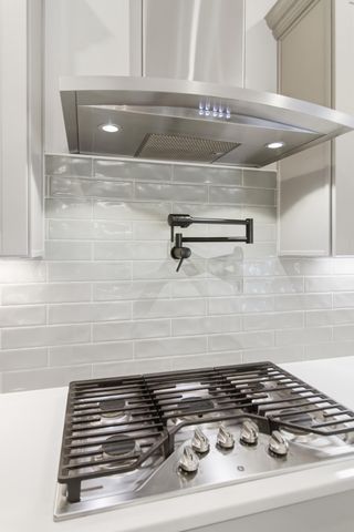 1092 Saltwater Circle, Johns Island, SC 29455