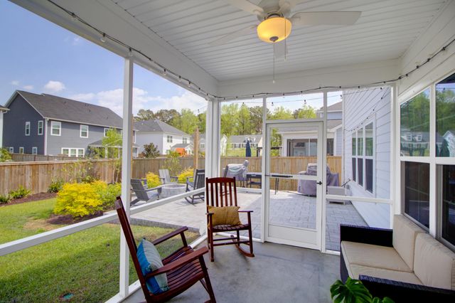 1092 Saltwater Circle, Johns Island, SC 29455