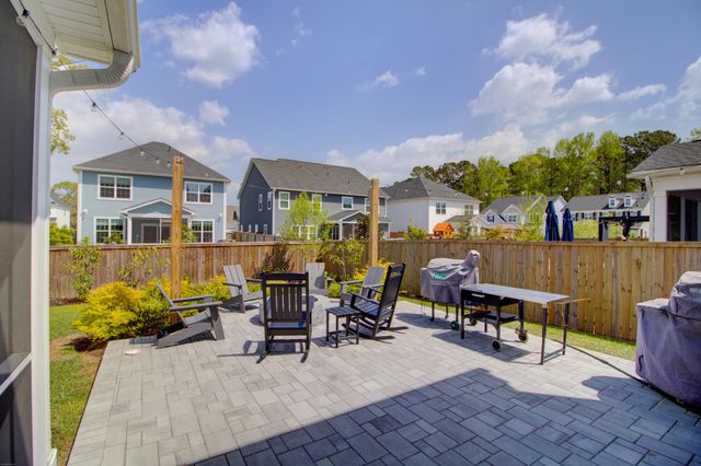 1092 Saltwater Circle, Johns Island, SC 29455