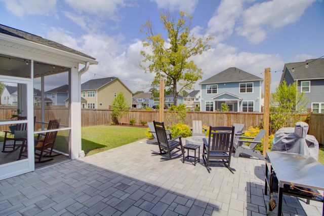 1092 Saltwater Circle, Johns Island, SC 29455