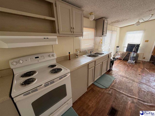 2123 S Fork Dr, Darlington, SC 29532