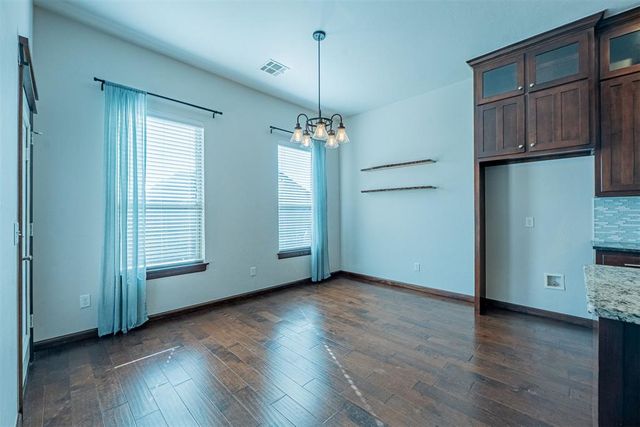 6140 Oxnard Street, Edmond, OK 73034