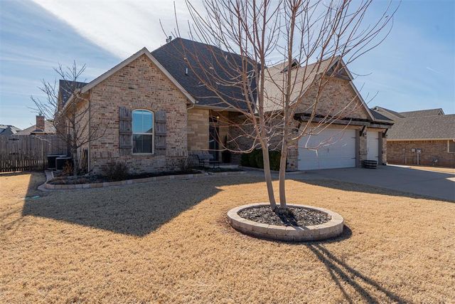 6140 Oxnard Street, Edmond, OK 73034