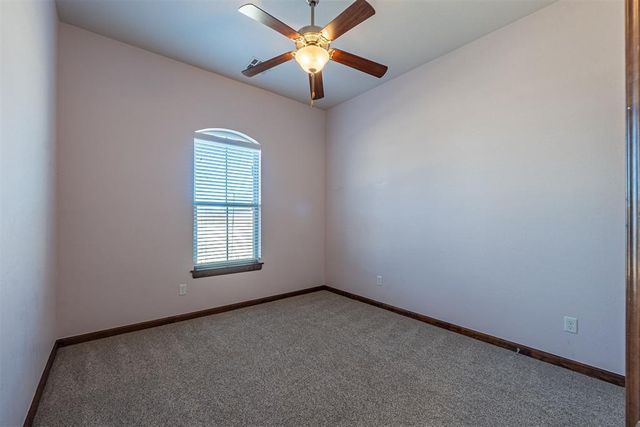 6140 Oxnard Street, Edmond, OK 73034