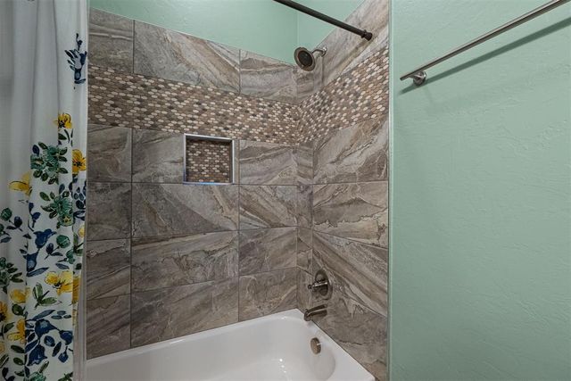 6140 Oxnard Street, Edmond, OK 73034