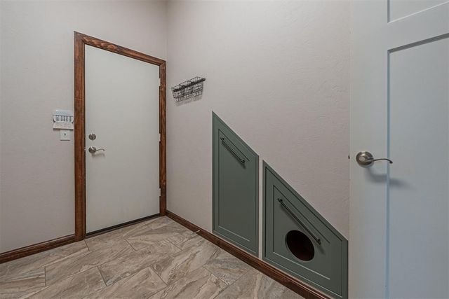 6140 Oxnard Street, Edmond, OK 73034