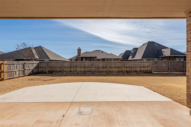 6140 Oxnard Street, Edmond, OK 73034
