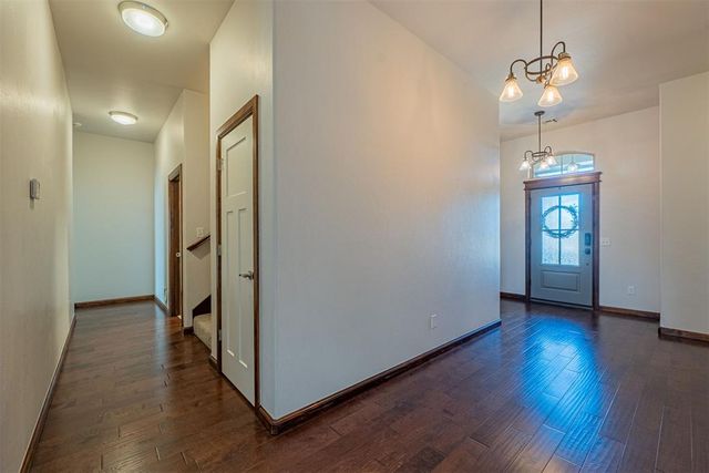 6140 Oxnard Street, Edmond, OK 73034