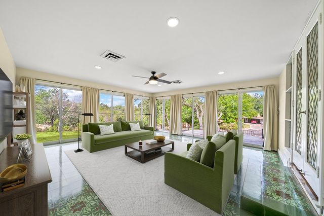 719 W Main, Kerrville, TX 78028