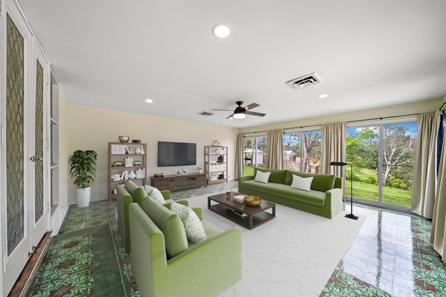 719 W Main, Kerrville, TX 78028