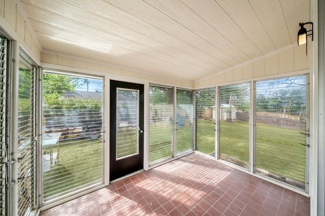 719 W Main, Kerrville, TX 78028