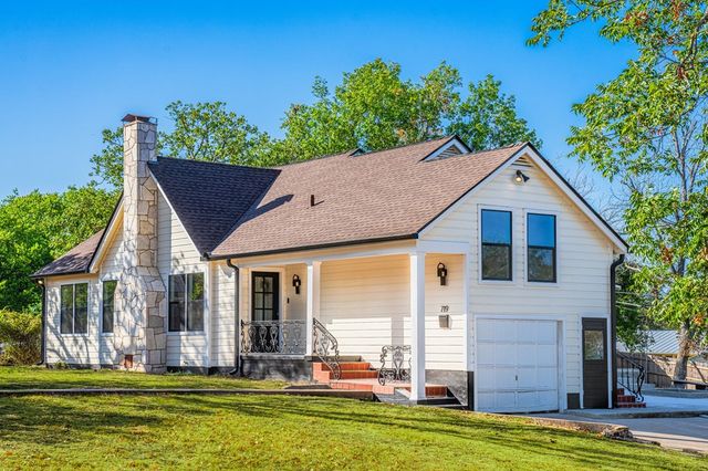 719 W Main, Kerrville, TX 78028