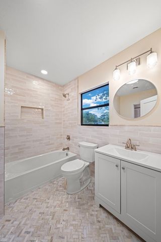 719 W Main, Kerrville, TX 78028