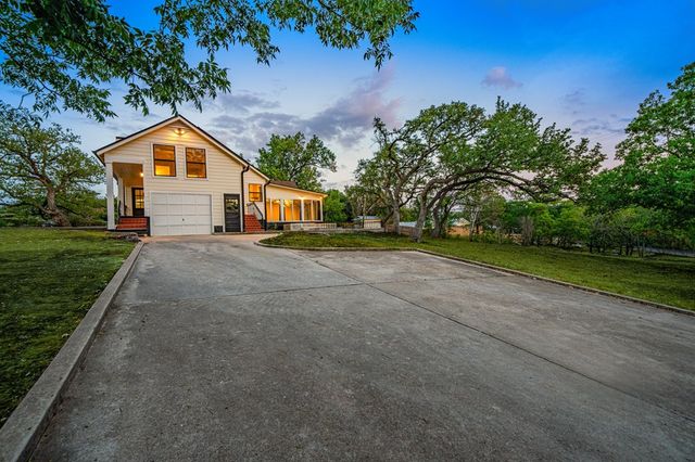 719 W Main, Kerrville, TX 78028